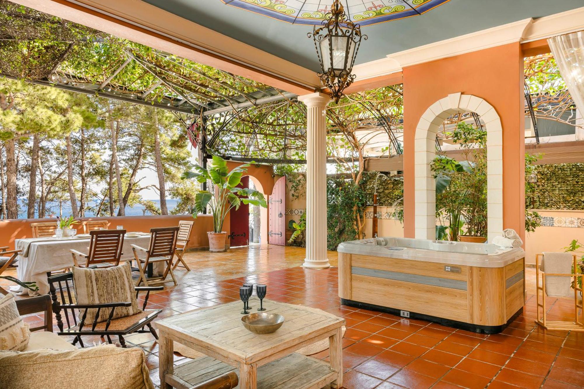Scorpios Mansion / Downtown Skala / Seaside Villa Exterior photo